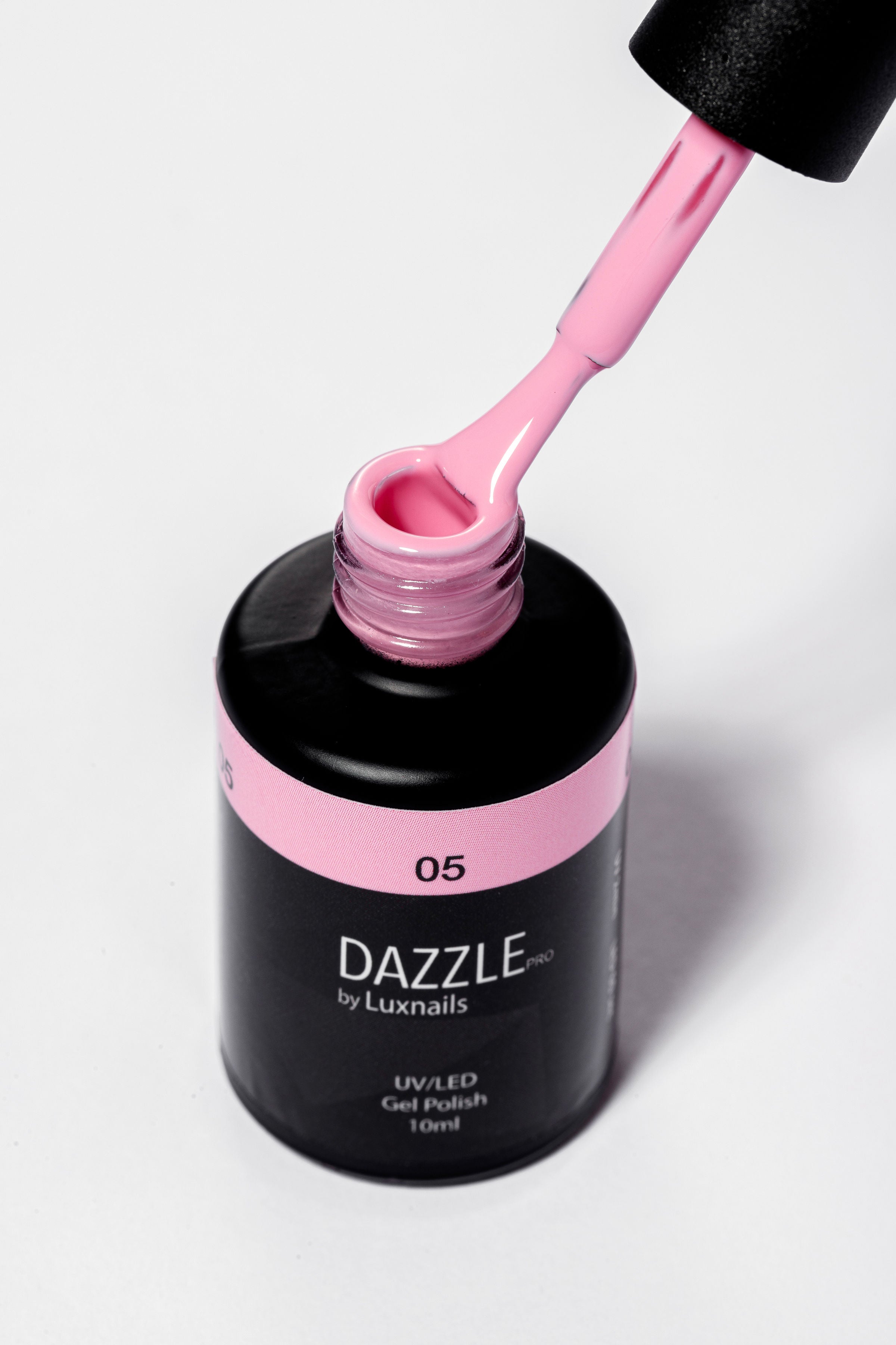 DAZZLE  Gel Polish  #05, 10ml