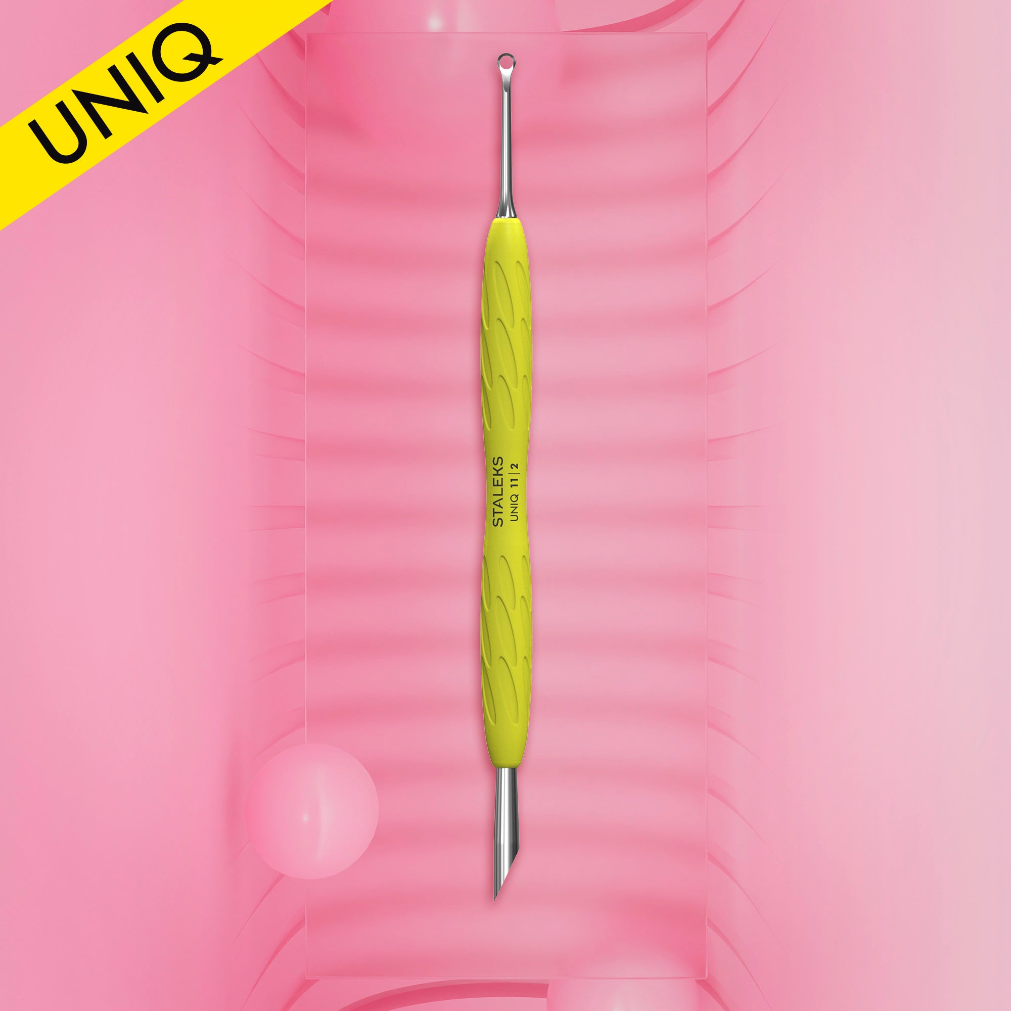 Nagelhautschieber Für Maniküre Mit Silikongriff "Gummy" UNIQ 11 TYPE 2 (Schräger Schieberr + Ring)