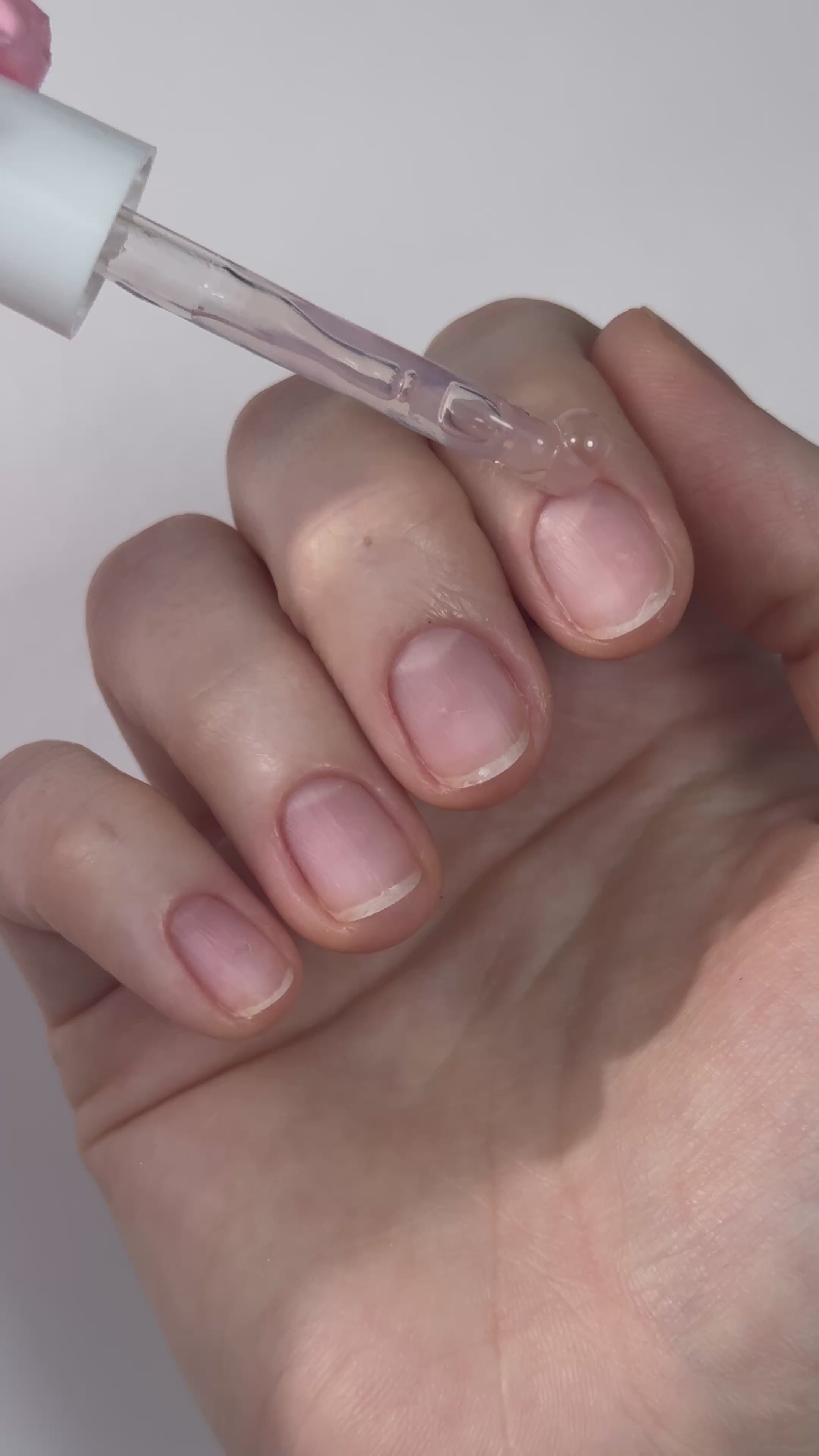 Video laden: JOIA Pink Nail Care JOIA Vegan Starke Nagel Unterlack, 8 Ml