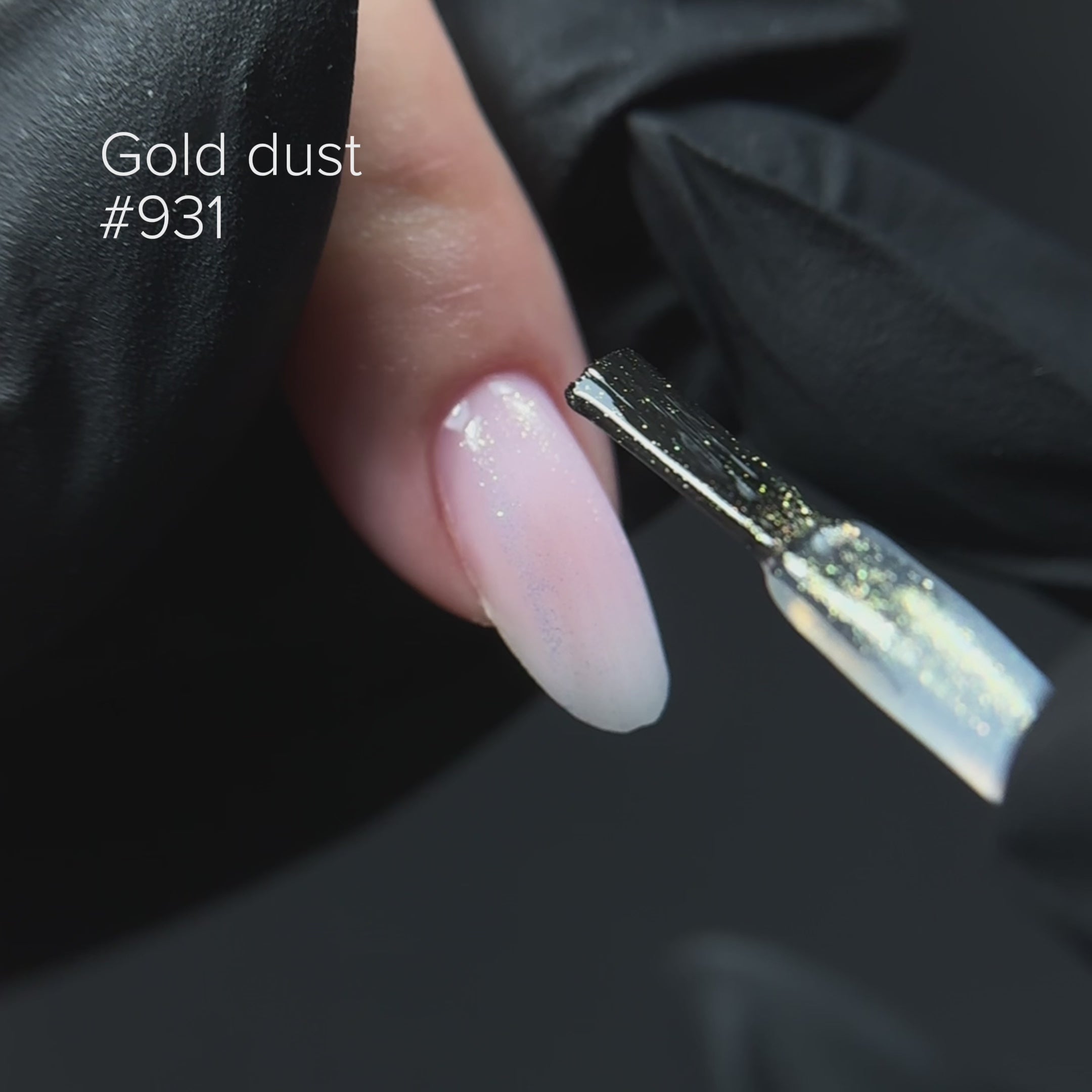 Video laden: NEU Kinetics SHIELD Shimmer Top Gold #931 15ml