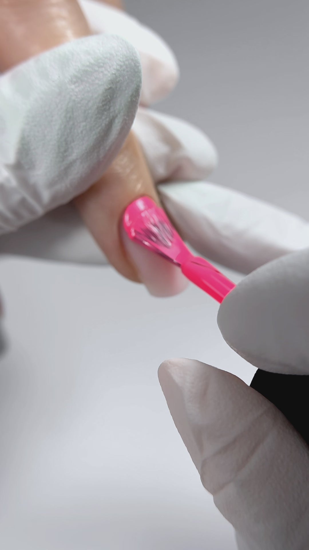 Video laden: Kinetics Nagellack SolarGel #678 FANTASY 15ml