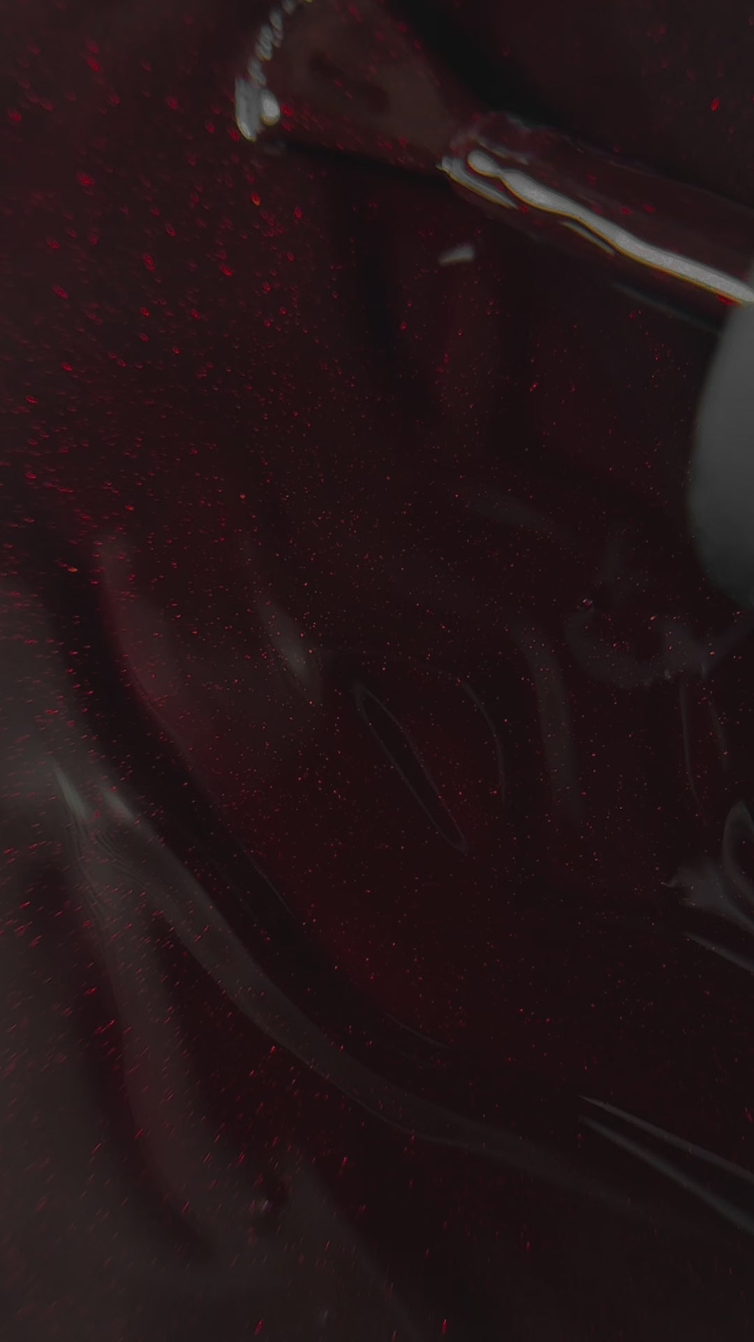 Video laden: Kinetics Nagellack SolarGel #667 Polish Ruby Crush 15ml
