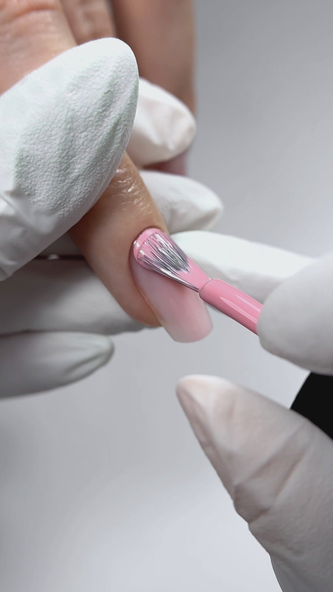 Video laden: Kinetics Nagellack SolarGel #680 TOUCH 15ml