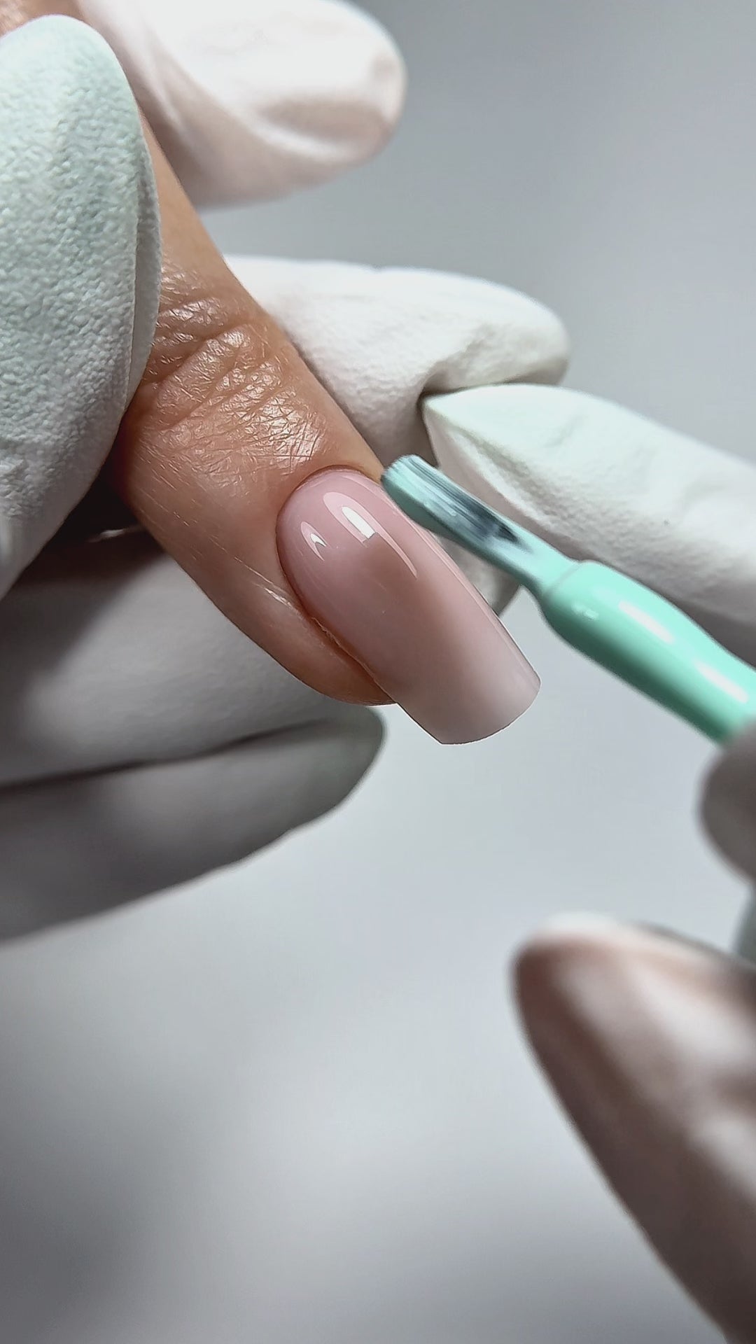 Video laden: Kinetics Shield Gel Polish  #673  SENSORY 15ml