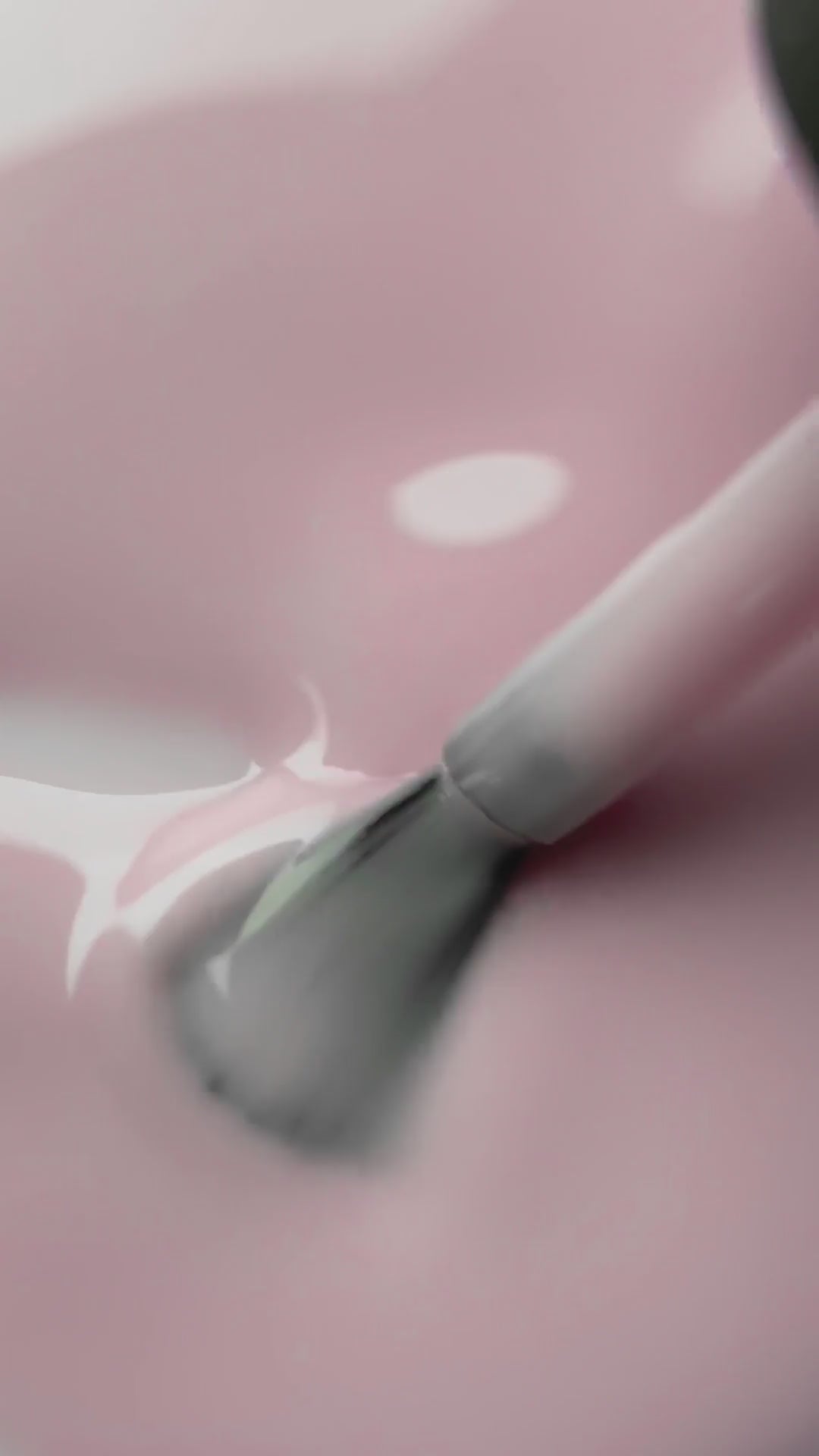 Video laden: Kinetics Shield Gel Polish #647 NOW 15ml