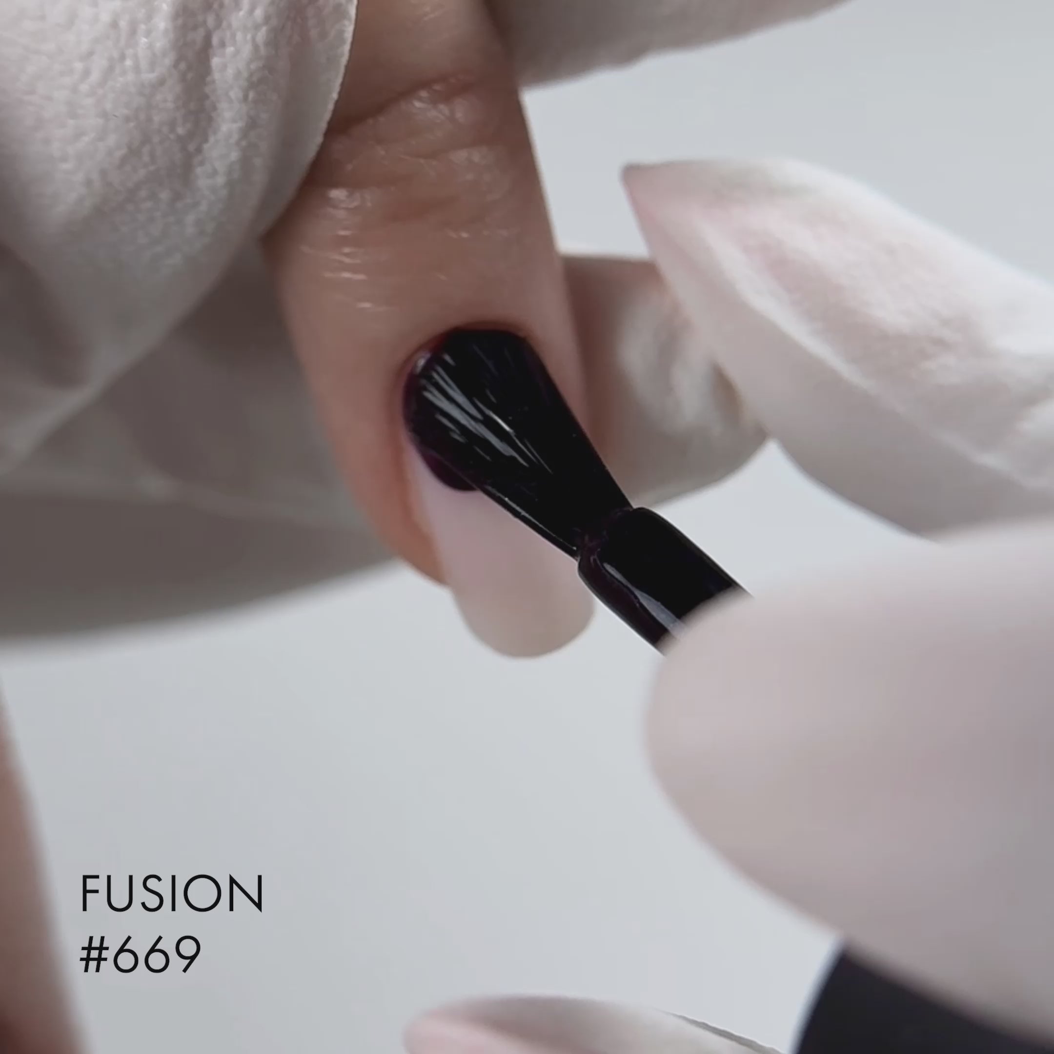 Video laden: Kinetics Nagellack SolarGel #669 Polish Fusion 15ml