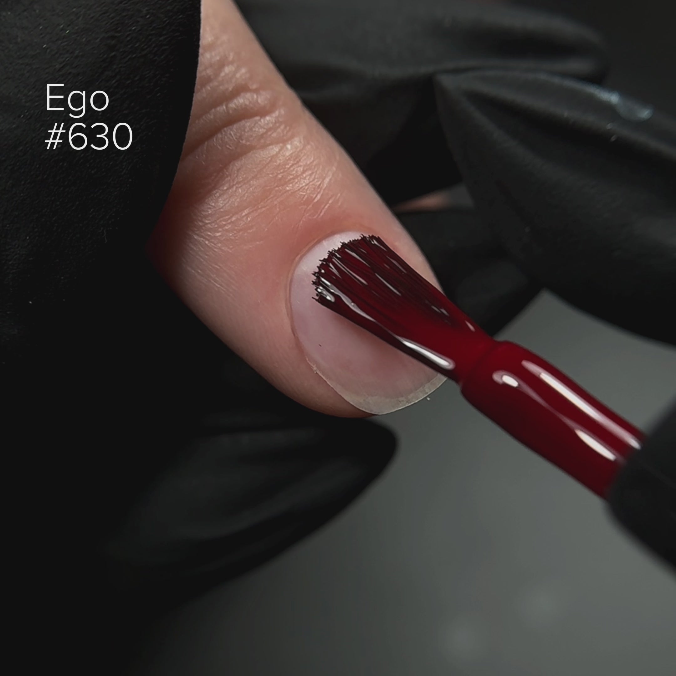 Video laden: Kinetics Nagellack SolarGel #630 EGO 15ml