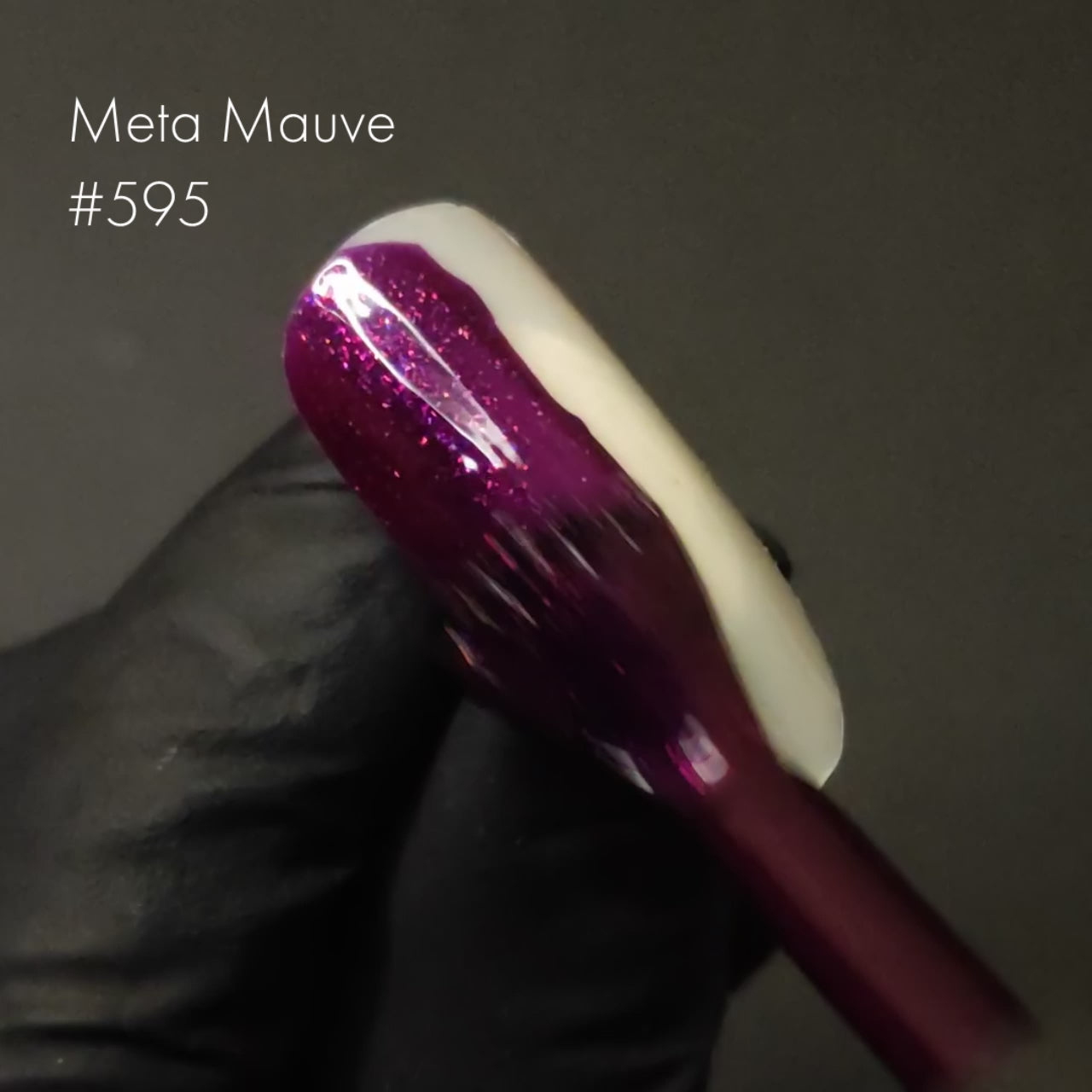 Video laden: Kinetics Nagellack SolarGel #595 META MAUVE 15ml