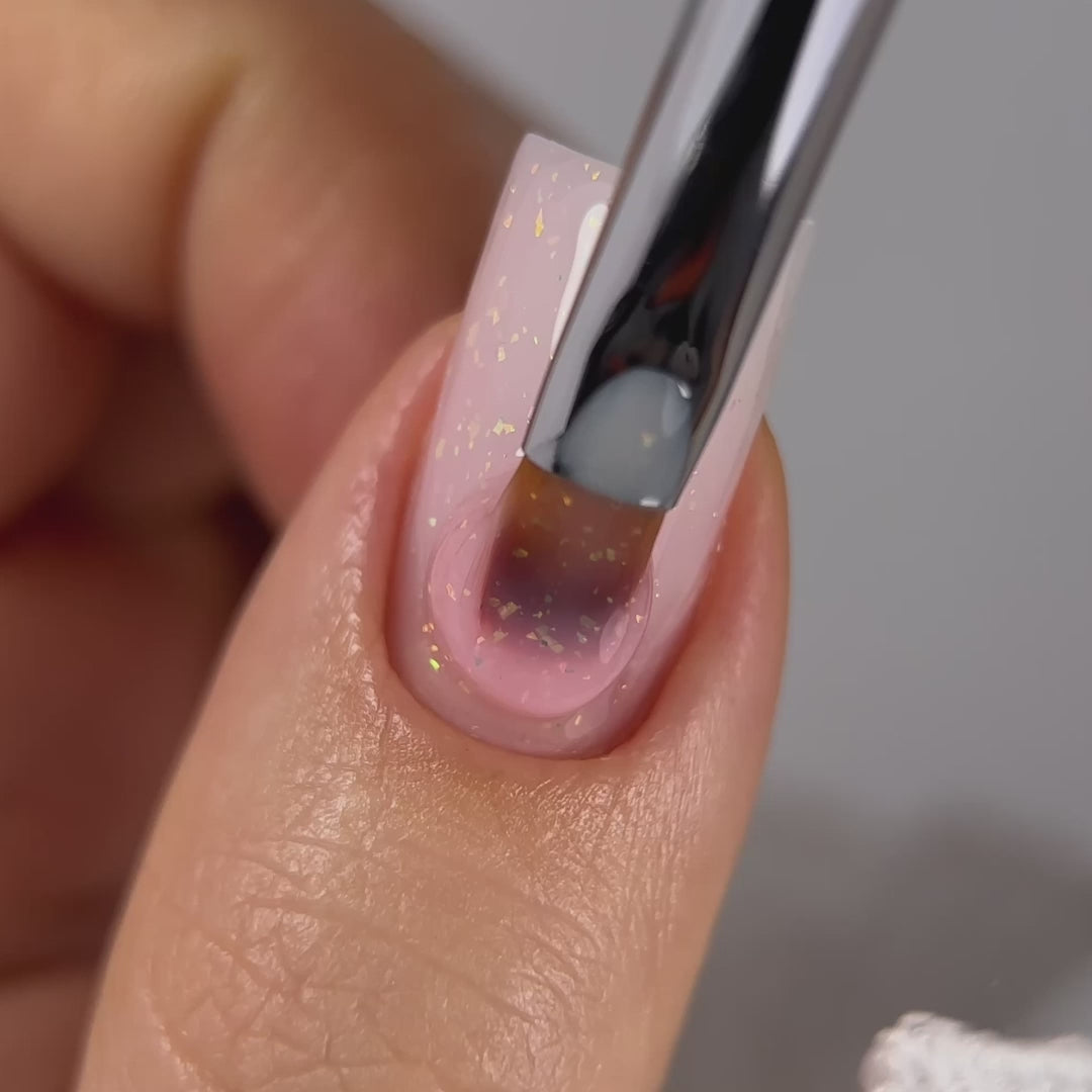 Video laden: JOIA vegan Creamy Builder Gel  038 Aurora Bloom  15ml
